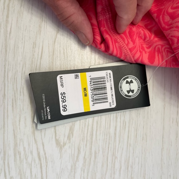 Under Armour heat gear leggings Women’s Sz M NWT waist 28”, inseam24” rise 10”. - Picture 6 of 6